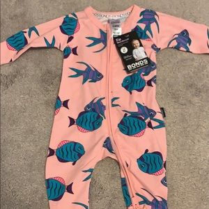 Bonds NWT sleeper 0-3m
